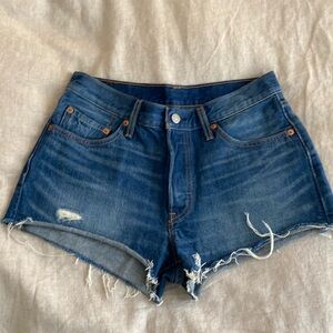 Levi 501 Jean Shorts Size 28